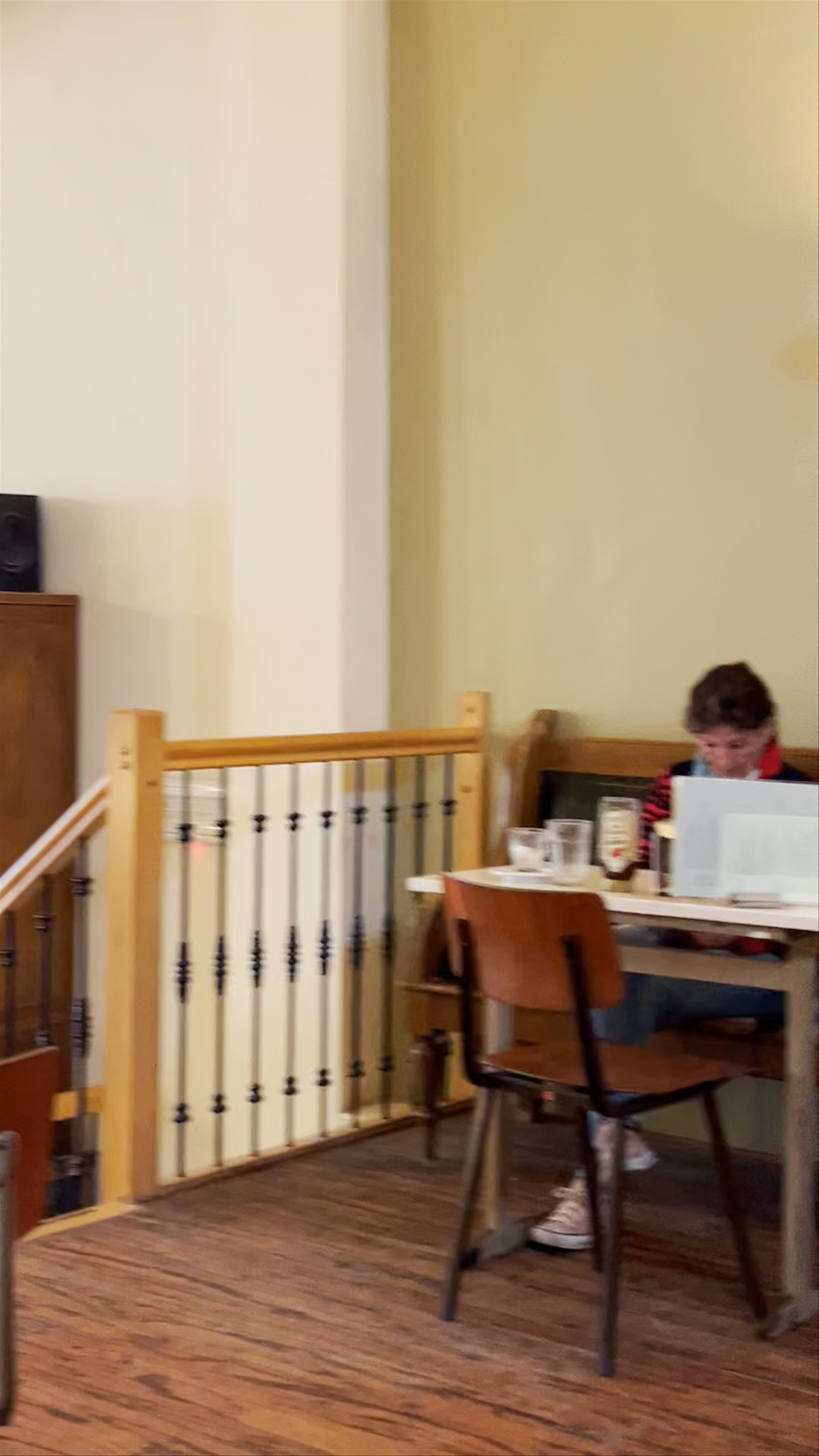 Cozy Quiet Café Vibes at Brothers Niemeijer, Amsterdam