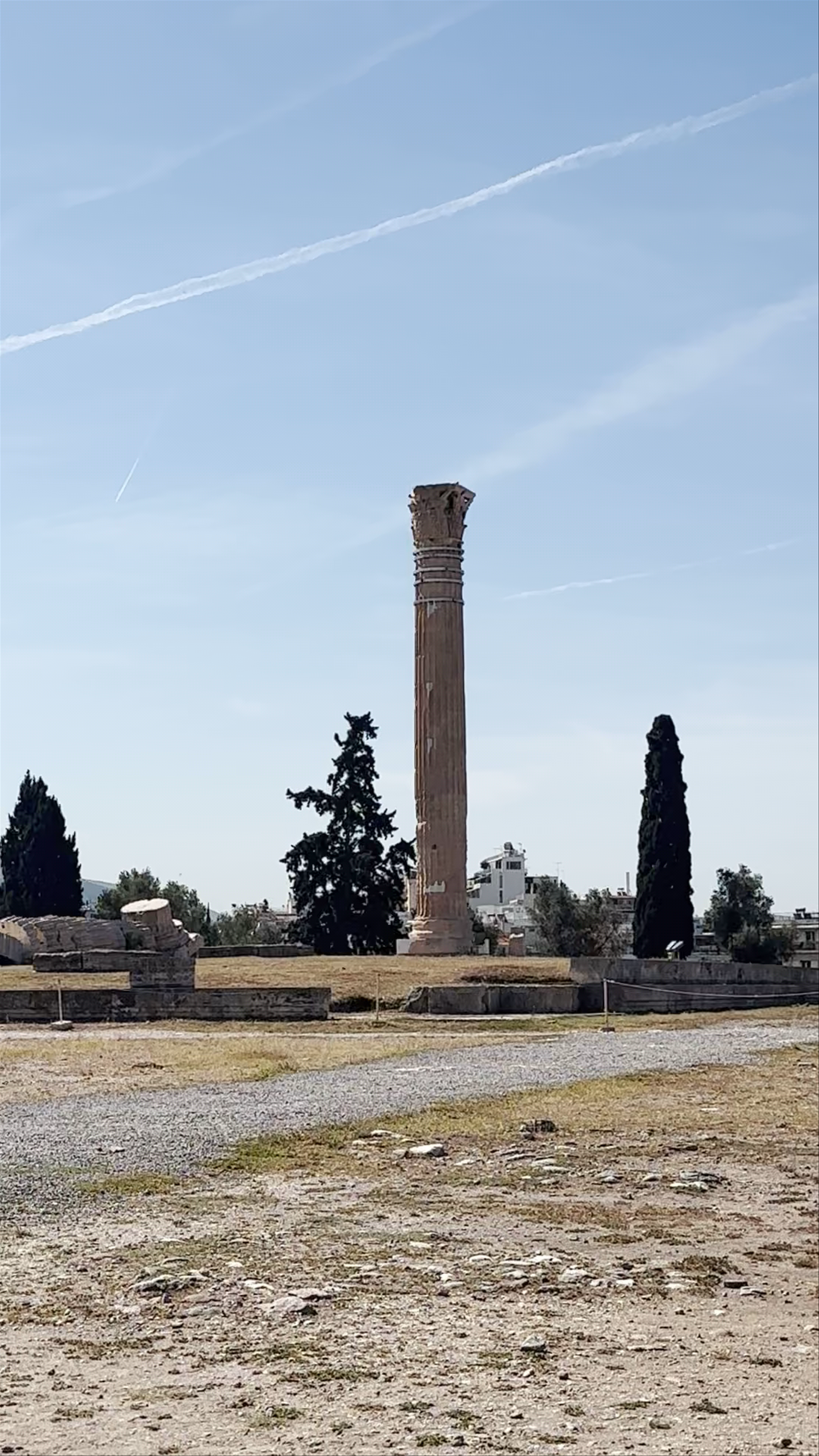 Stili Olimpiou Dios: Ancient Pillars in Athens