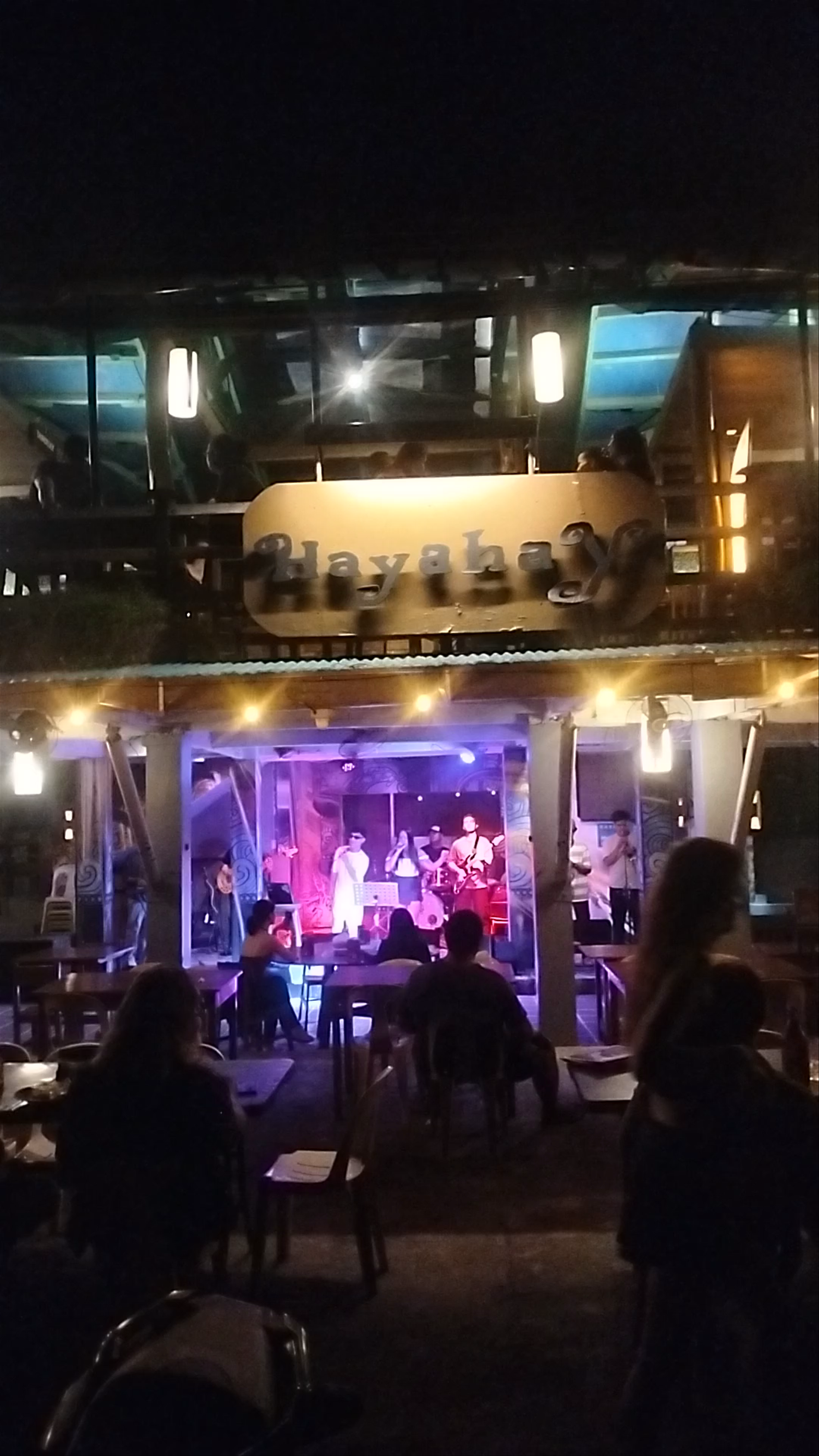 Hayahay Treehouse Bar and Viewdeck: Nightlife Live Music in Dumaguete