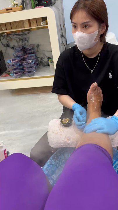 Ferndale Nail Bar - I recommend this Nail salon . Anyone in the area or outside of the area is worth traveling for - Nail Salons Near Me - Ferndale, Michigan