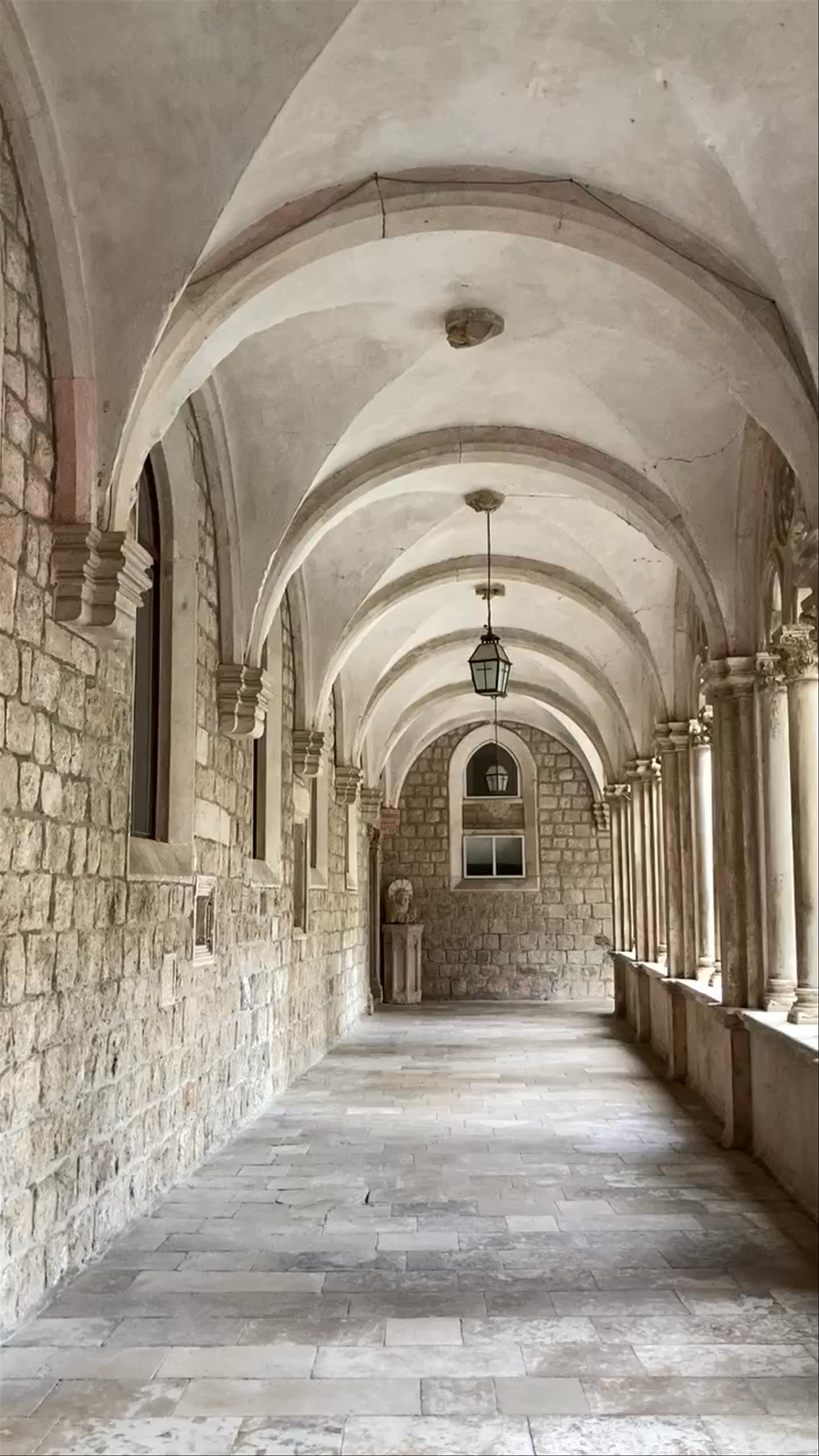 Dominikanski samostan