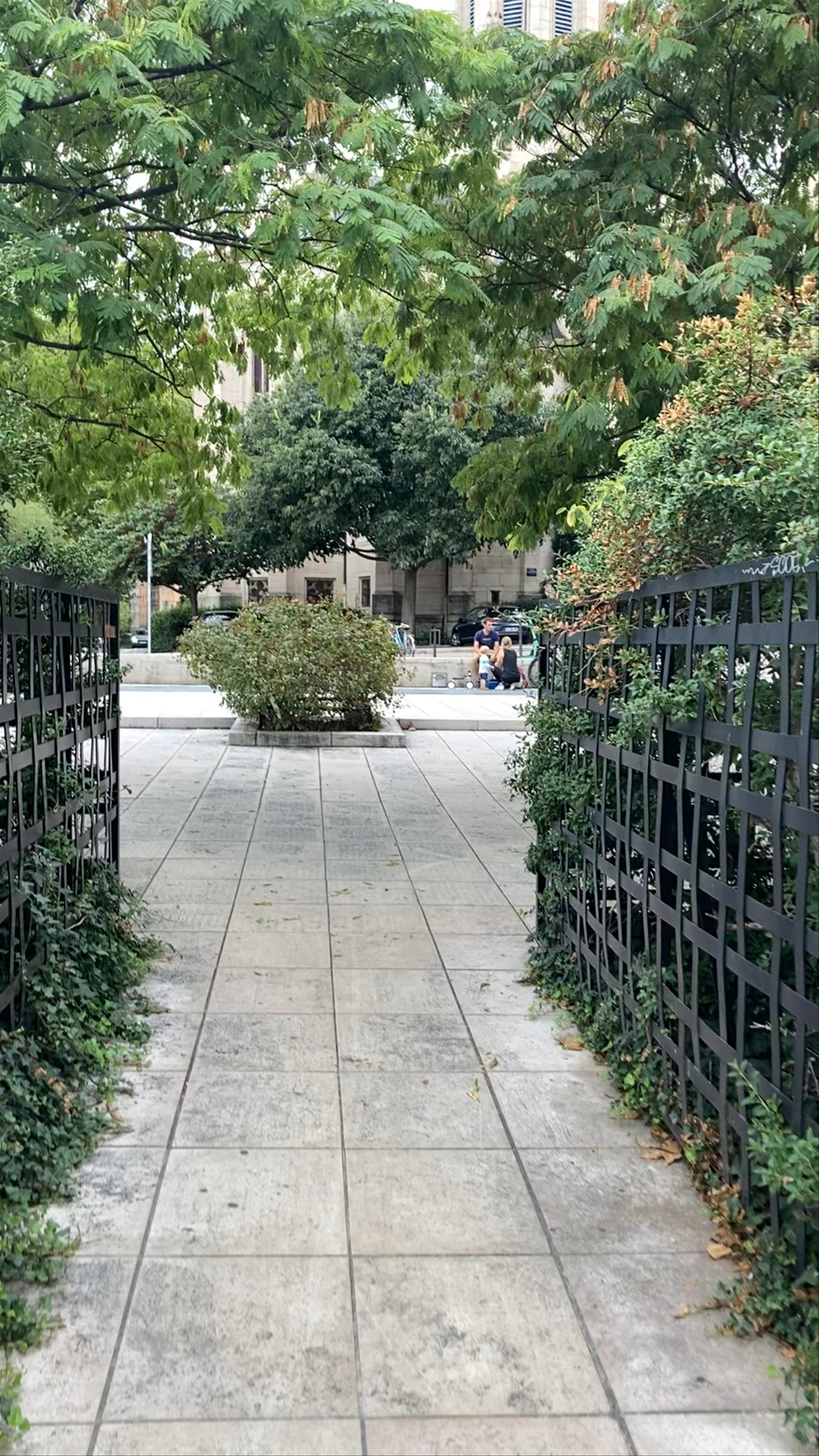 Serene Urban Oasis at Place Benoît Crepu, Lyon