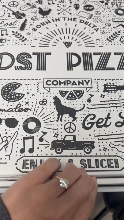 Lost Pizza Co. - Mobile Midtown - Chicken Wings Near Me - Mobile, Alabama