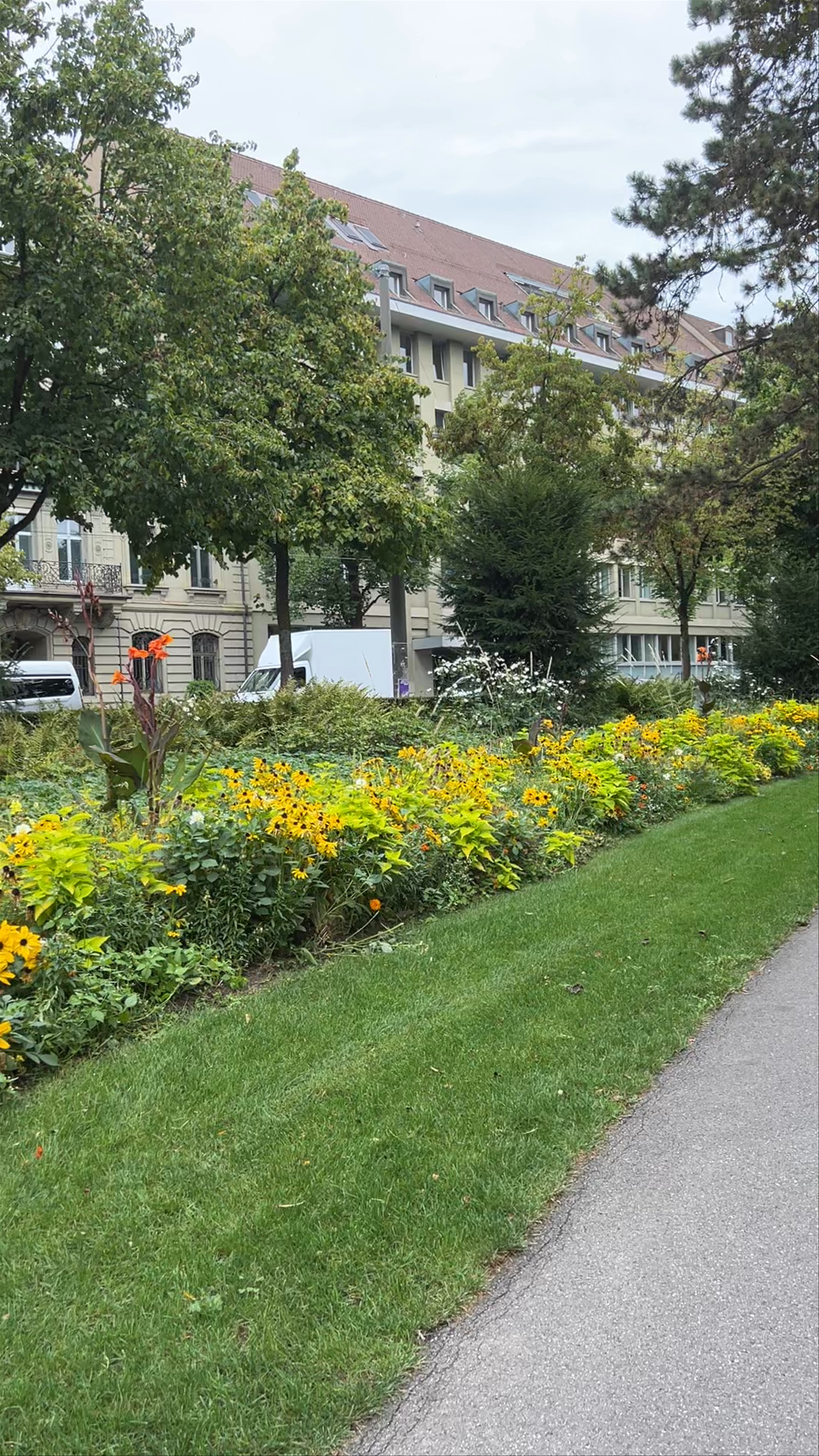 Universal Post Monument