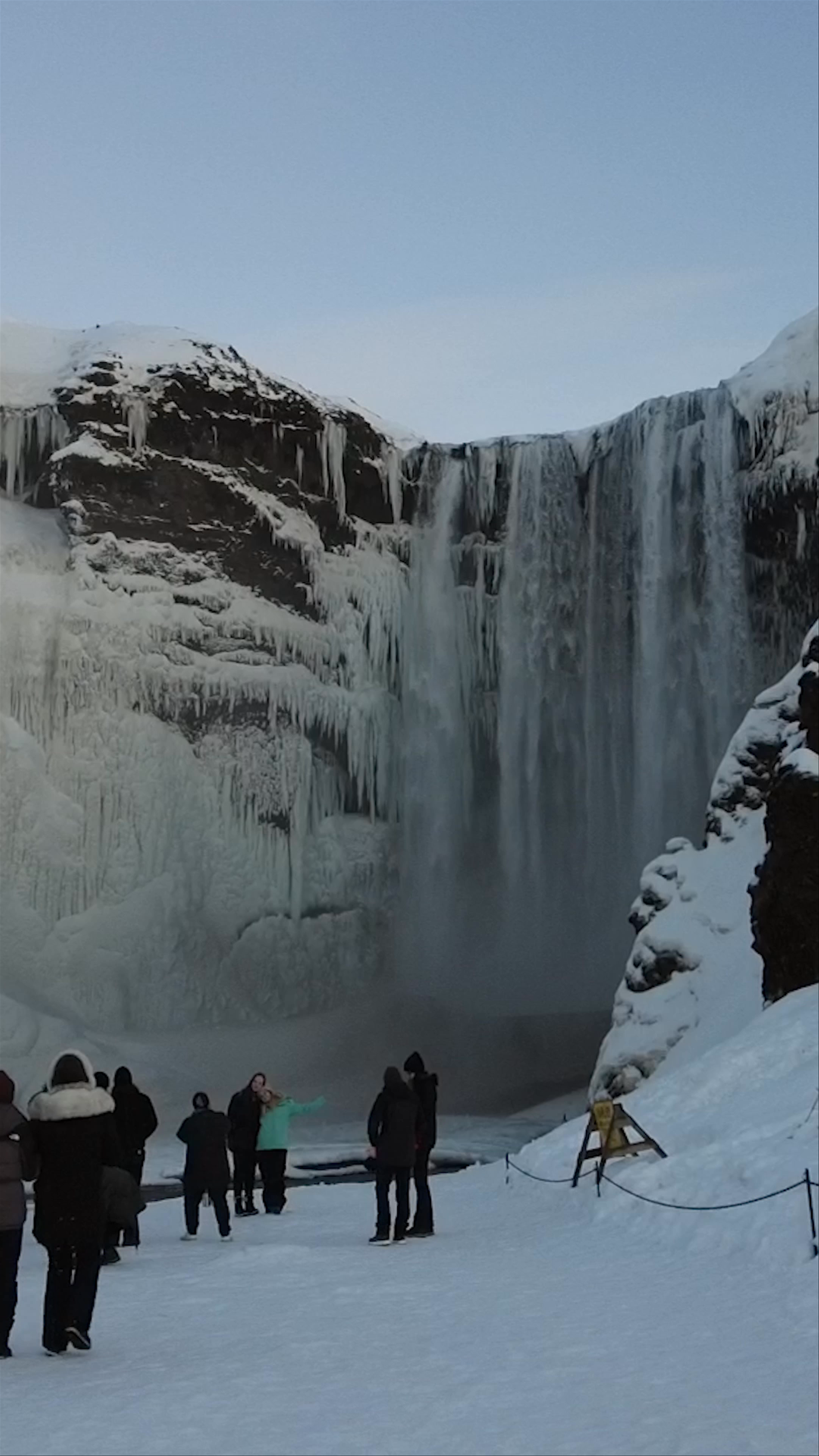 Skógafoss-Waterfall