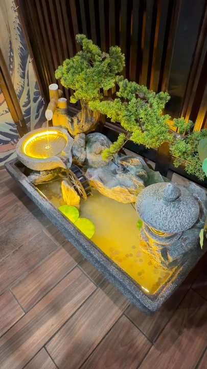 Ten Gu Ramen - Entry fountain - Ramen Near Me - Bakersfield, California