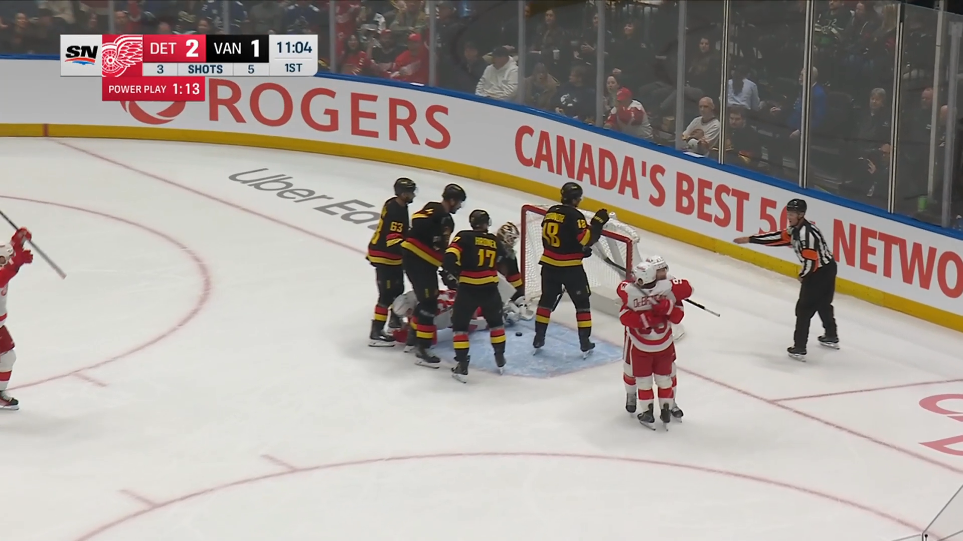 Raymond’s Two Goals Lead Red Wings in Vancouver · Oct. 22, 2026