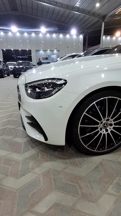 مرسيدس E 300 2023