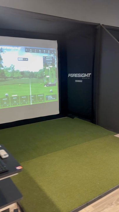 Flighted Golf Sim - Entrance from the back 3 stalls in the front - Golf Lessons Near Me - Honolulu, Hawaii