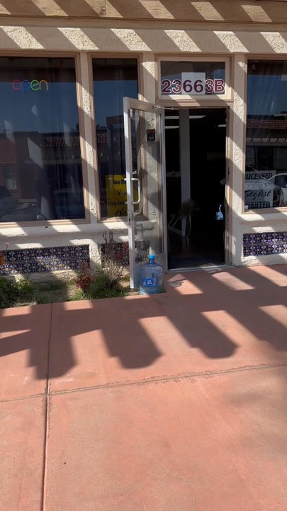 Oquesa's Beauty Bar - Shop Update - Hair Salons Near Me - Moreno Valley, California