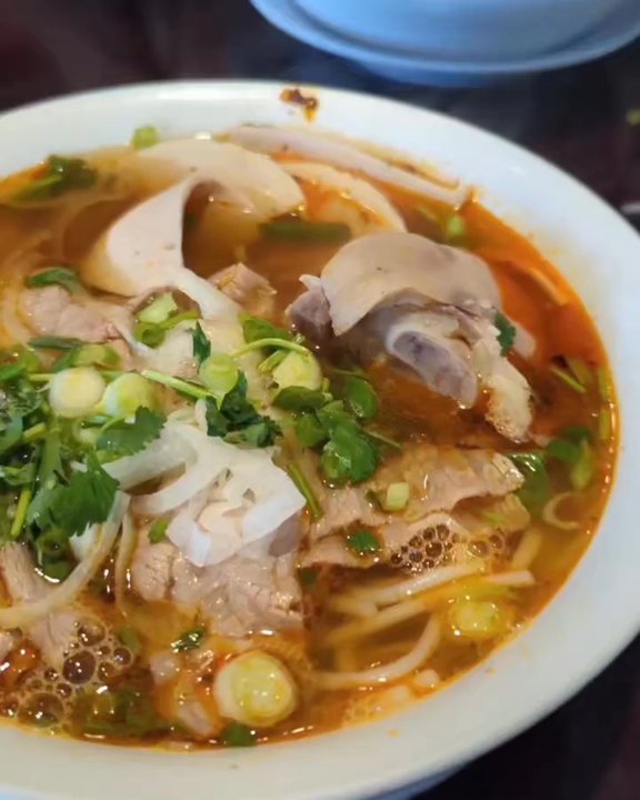 Le Pho - Vietnamese Near Me - Vancouver, British Columbia