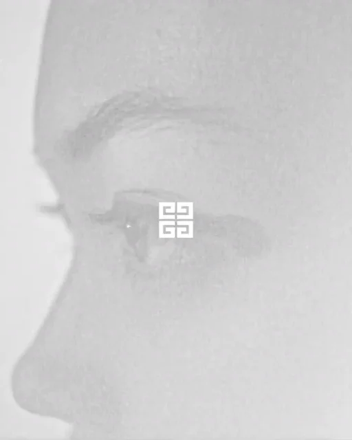 Givenchy - © Artlist