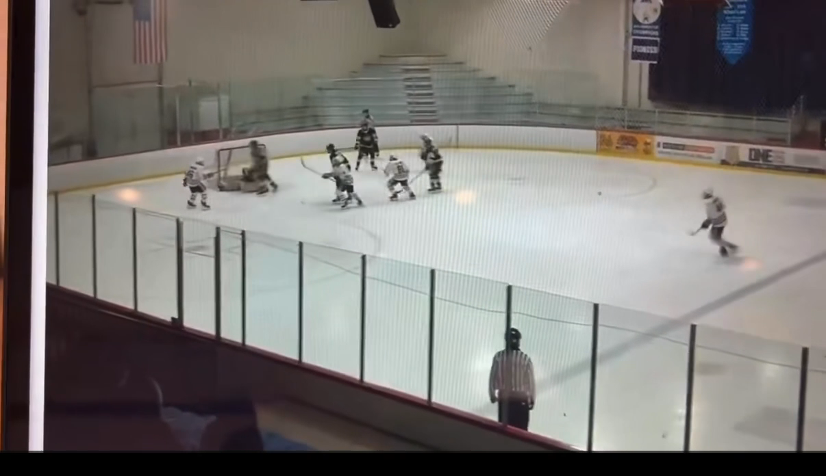 Macklin Zimmerman Scores Power Play Goal  On the First Shift To beat Oakland Grizzlies