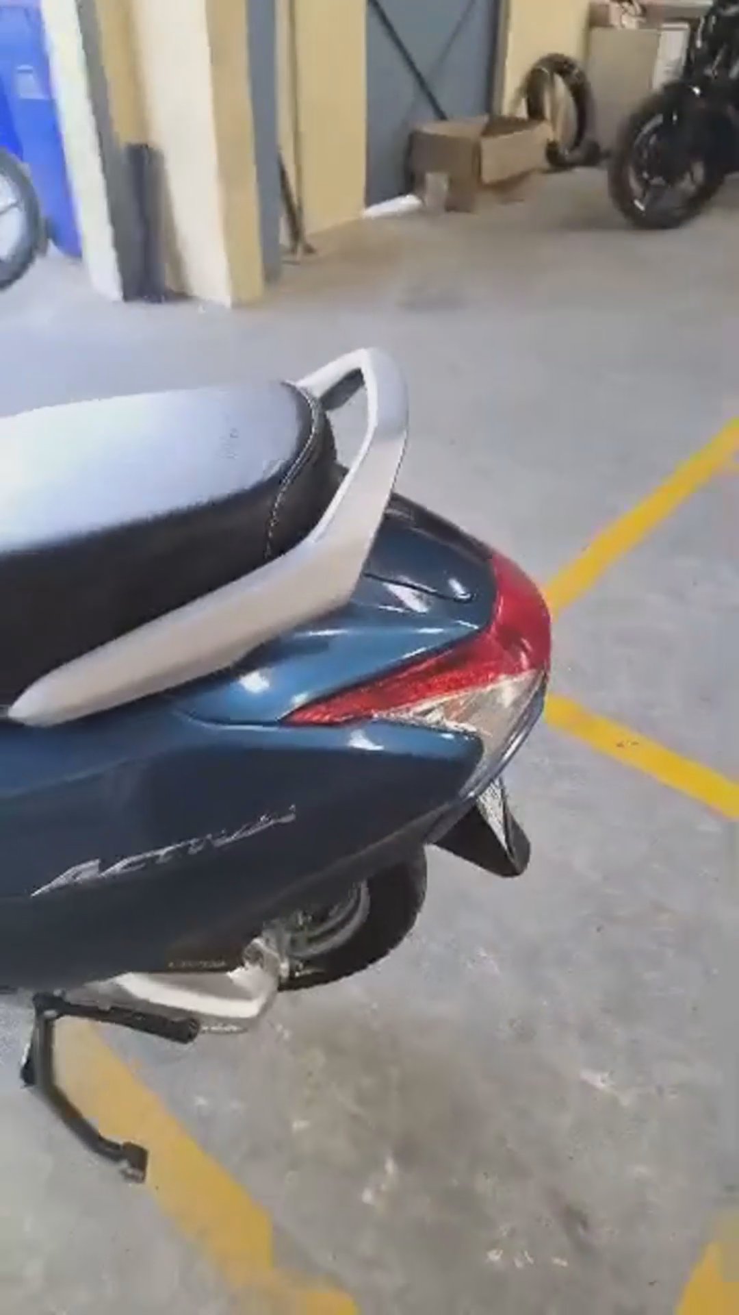 Walk-around video thumbnail
