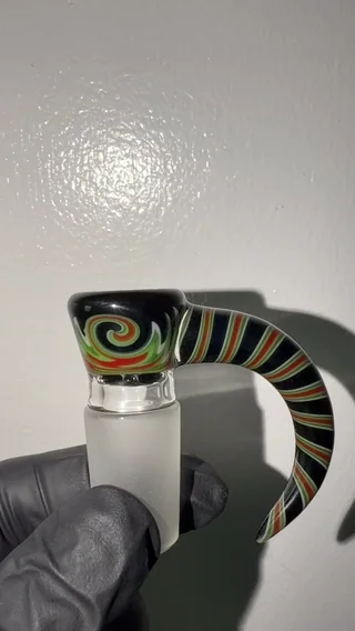 Preview pic of Bhombbhomb Glass wigwag 🛝