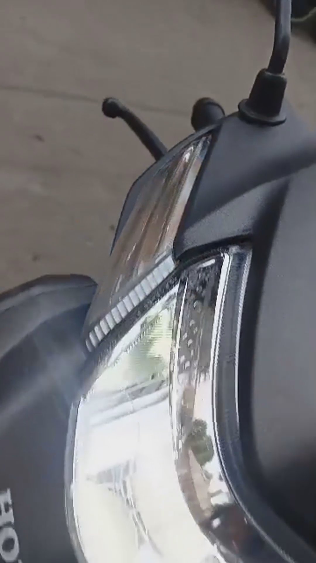 Walk-around video thumbnail
