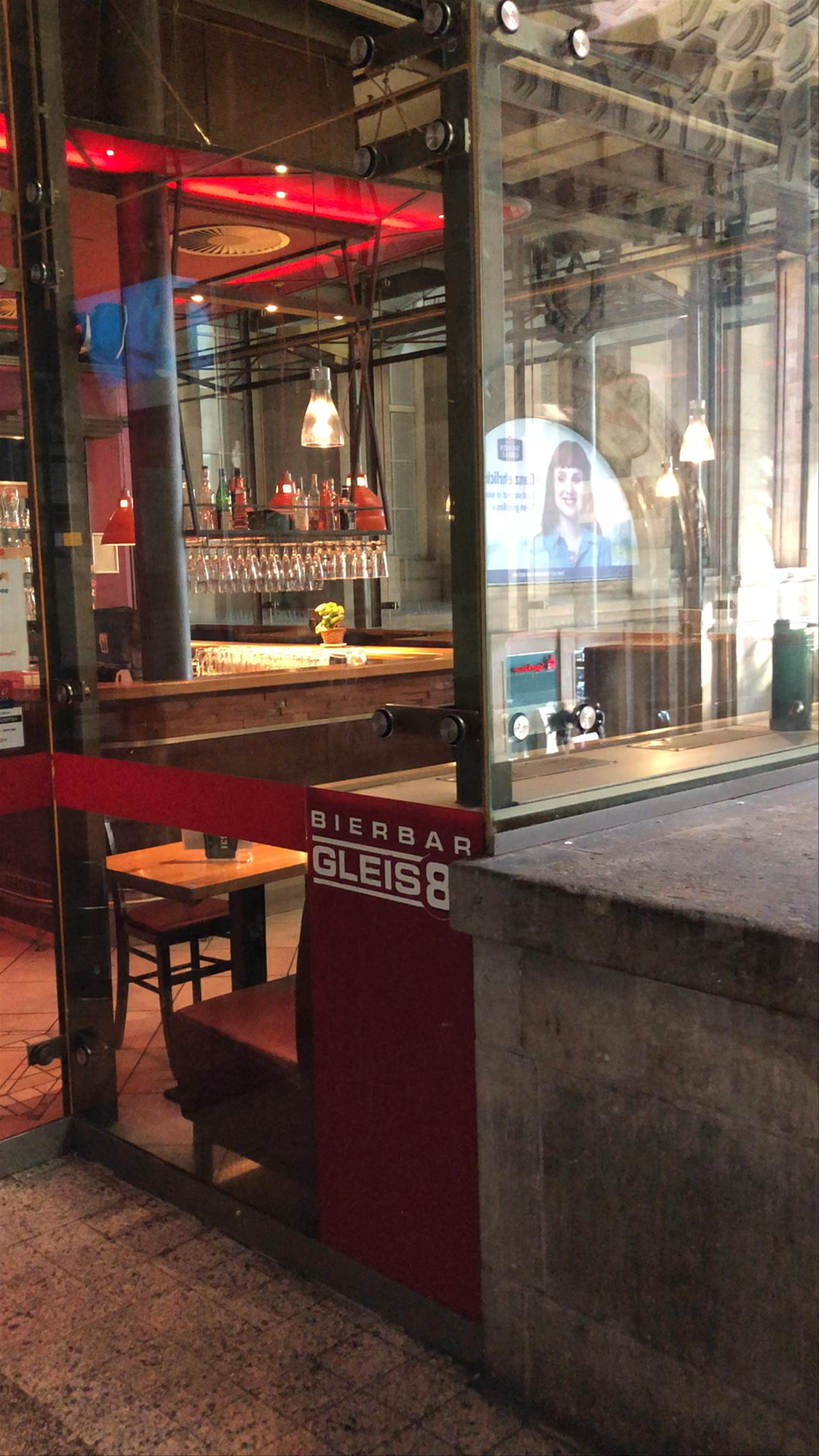 Promenaden Hauptbahnhof Leipzig: Urban Pulse at Leipzig Central Station