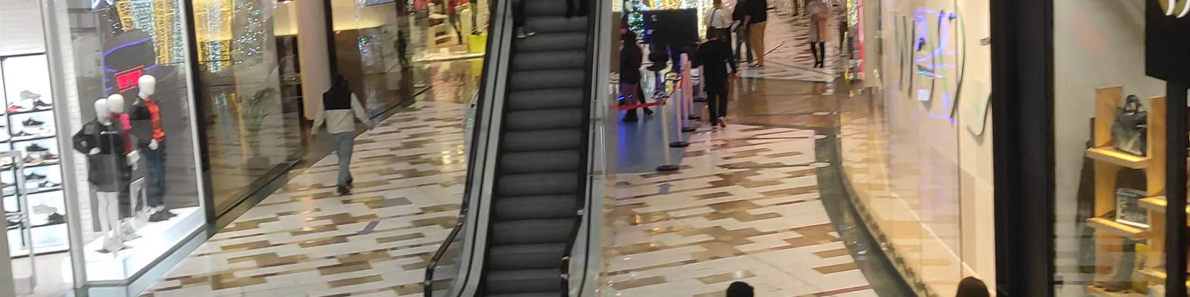 Portal de la Marina Shopping Center