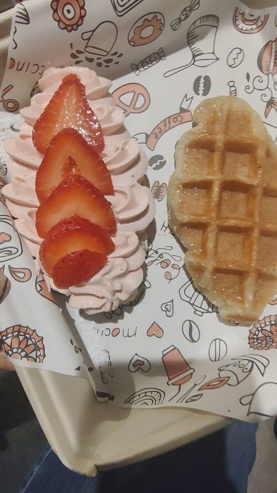 Sweet Nara - Strawberry and churro flavors - Coffee & Tea Near Me - Fullerton, California
