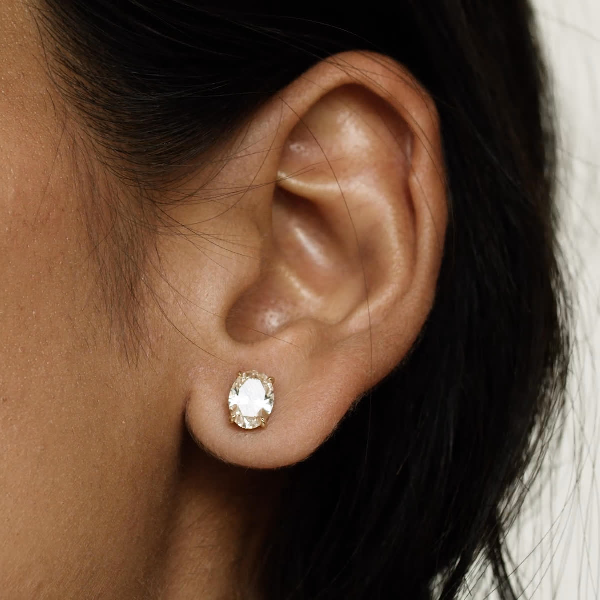 Abgebildet mit 1,0 ct
