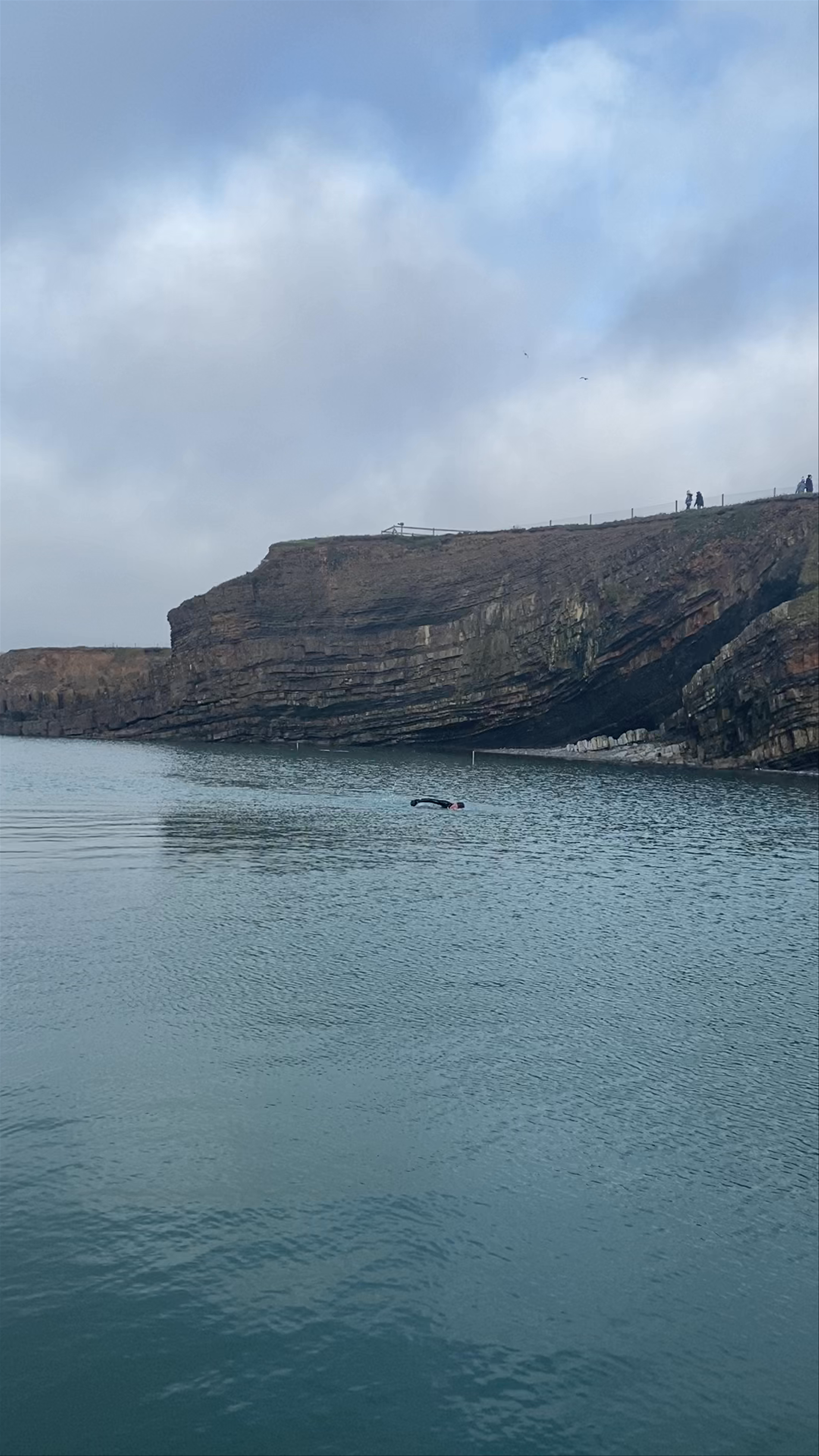 Bude Sea Pool: Serene Coastal Swim and Cliffside Views in Cornwall, UK