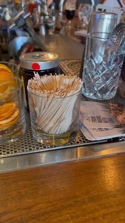 Laurel Tavern - Great place - New American Near Me - Studio City, California