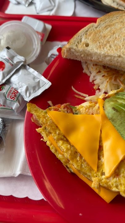 Tam's Burgers - Burgers Near Me - Long Beach, California