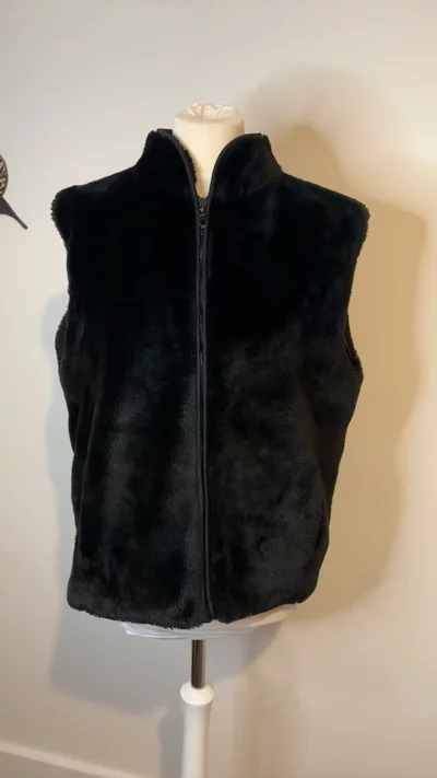 Faux Fur gilet size 14/16