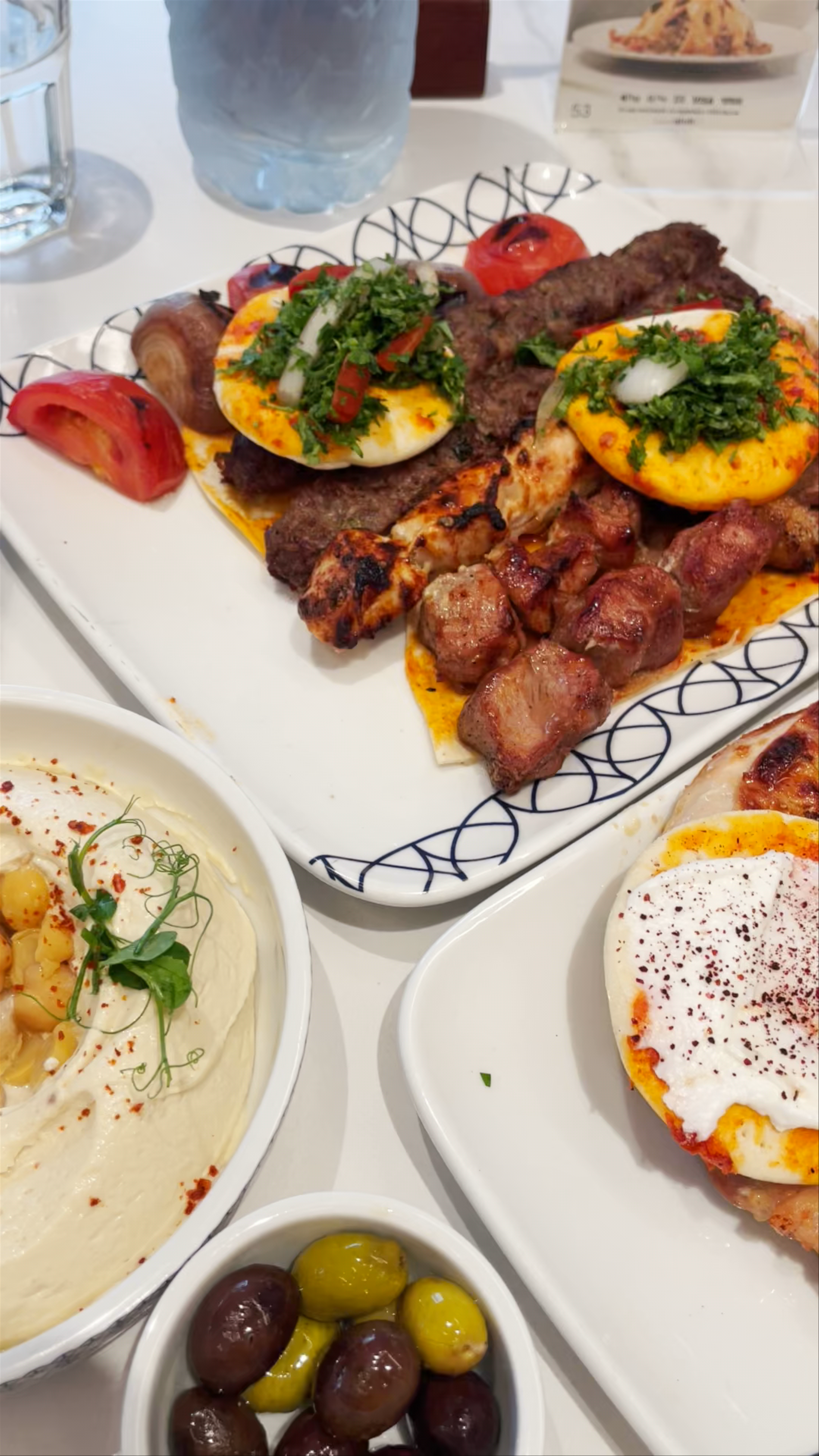 Al Safadi Restaurant Sheikh Zayed Road - Sheikh Zayed Road - Dubai - United Arab Emirates