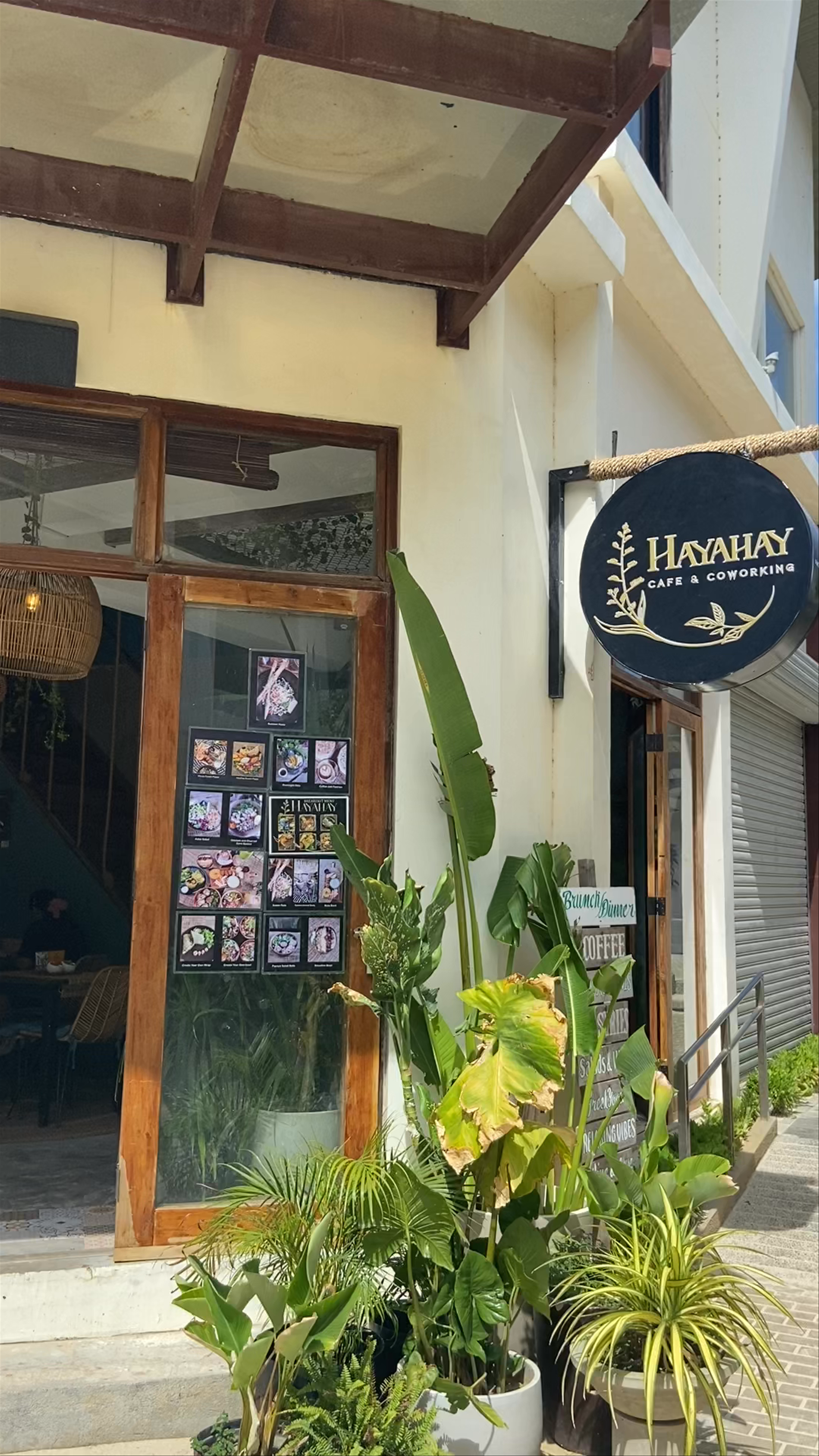 Hayahay Cafe