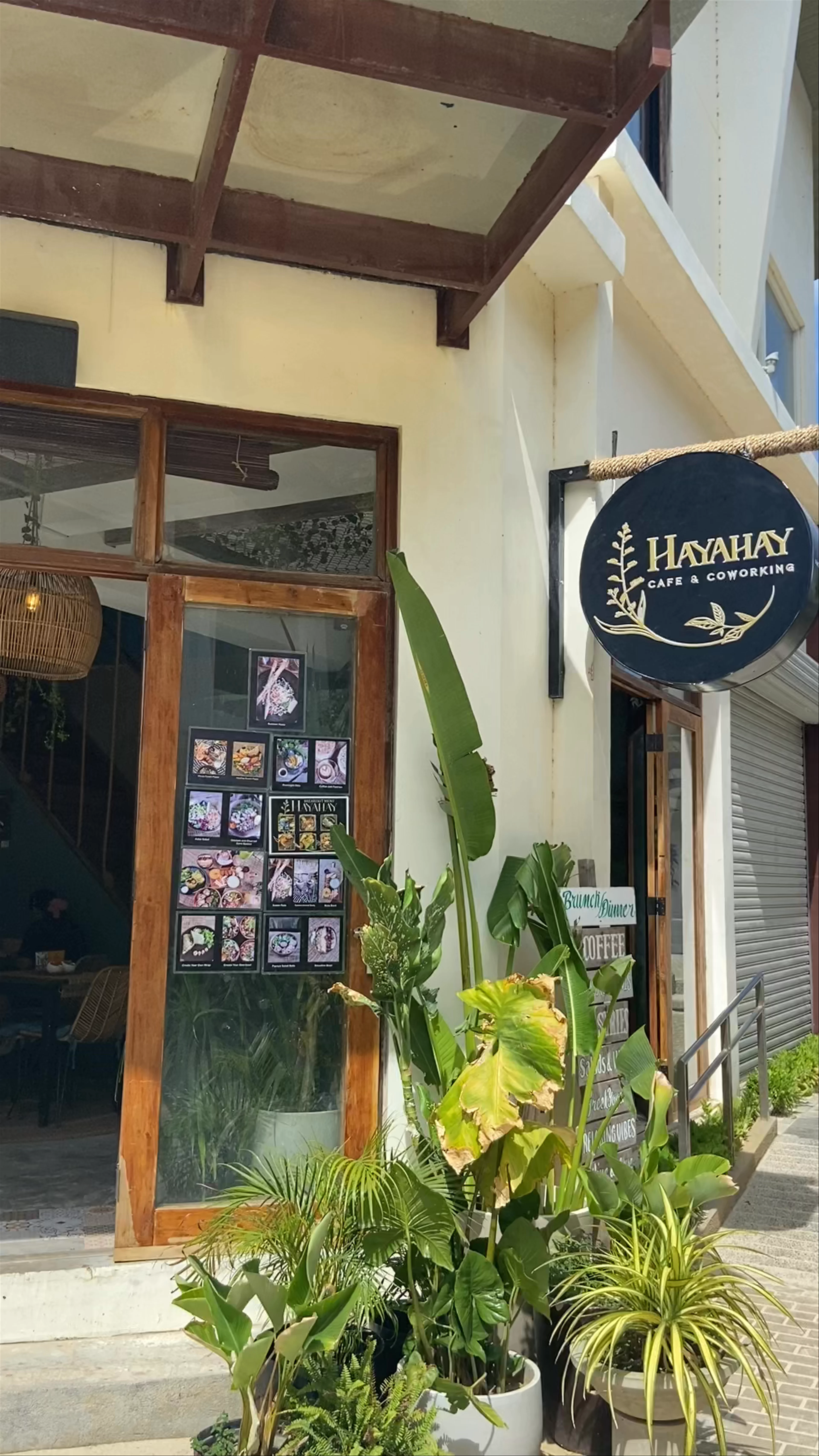 Hayahay Cafe