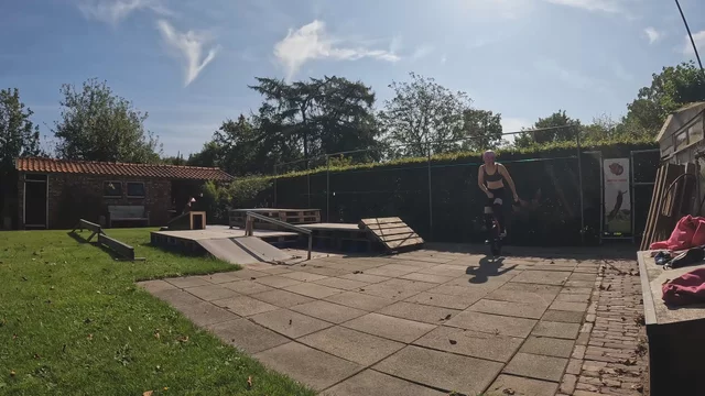 riu submission: 90 seat in back, 90 down