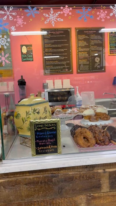 Sunflour Bakery and Cafe - Interior - Coffee & Tea Near Me - Chicago, Illinois