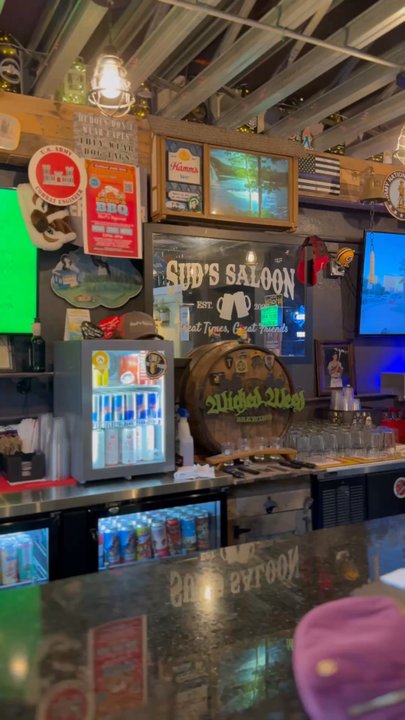 Suds Saloon - Sports Bars Near Me - Clermont, Florida