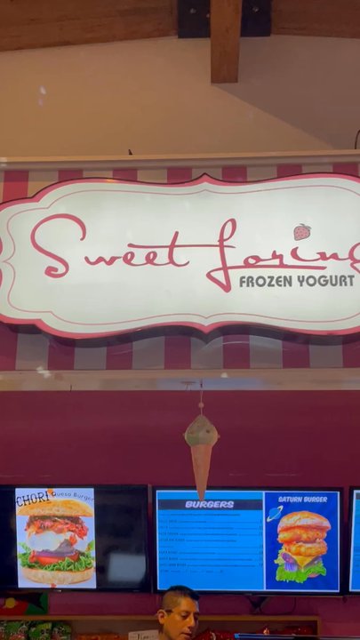 Sweet Loring - Counter and Self serve stations - Ice Cream & Frozen Yogurt Near Me - Laredo, Texas