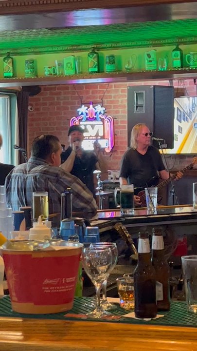 Tavern On Main - American Near Me - El Segundo, California