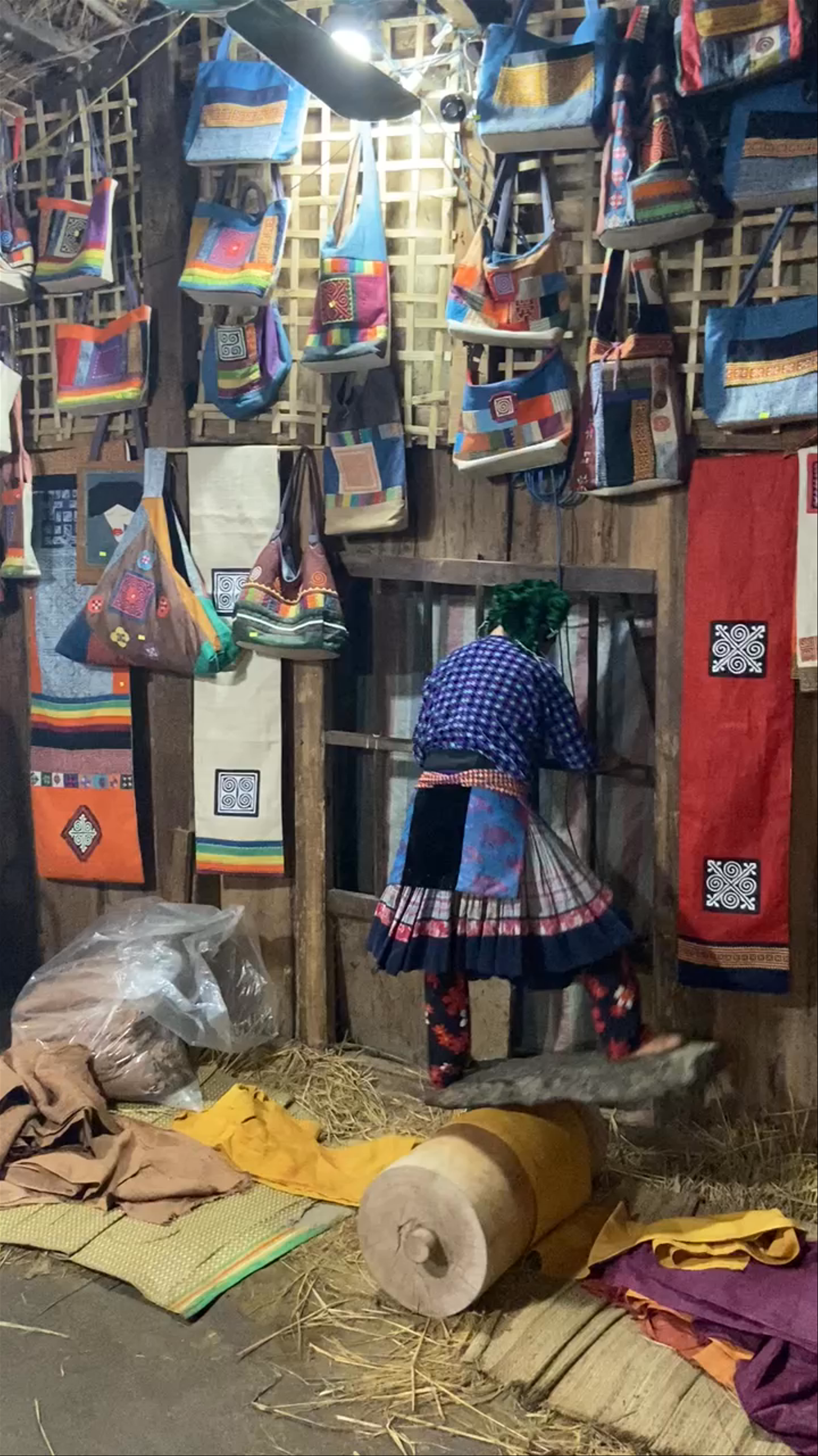 Lung Tam Linen Cooperative