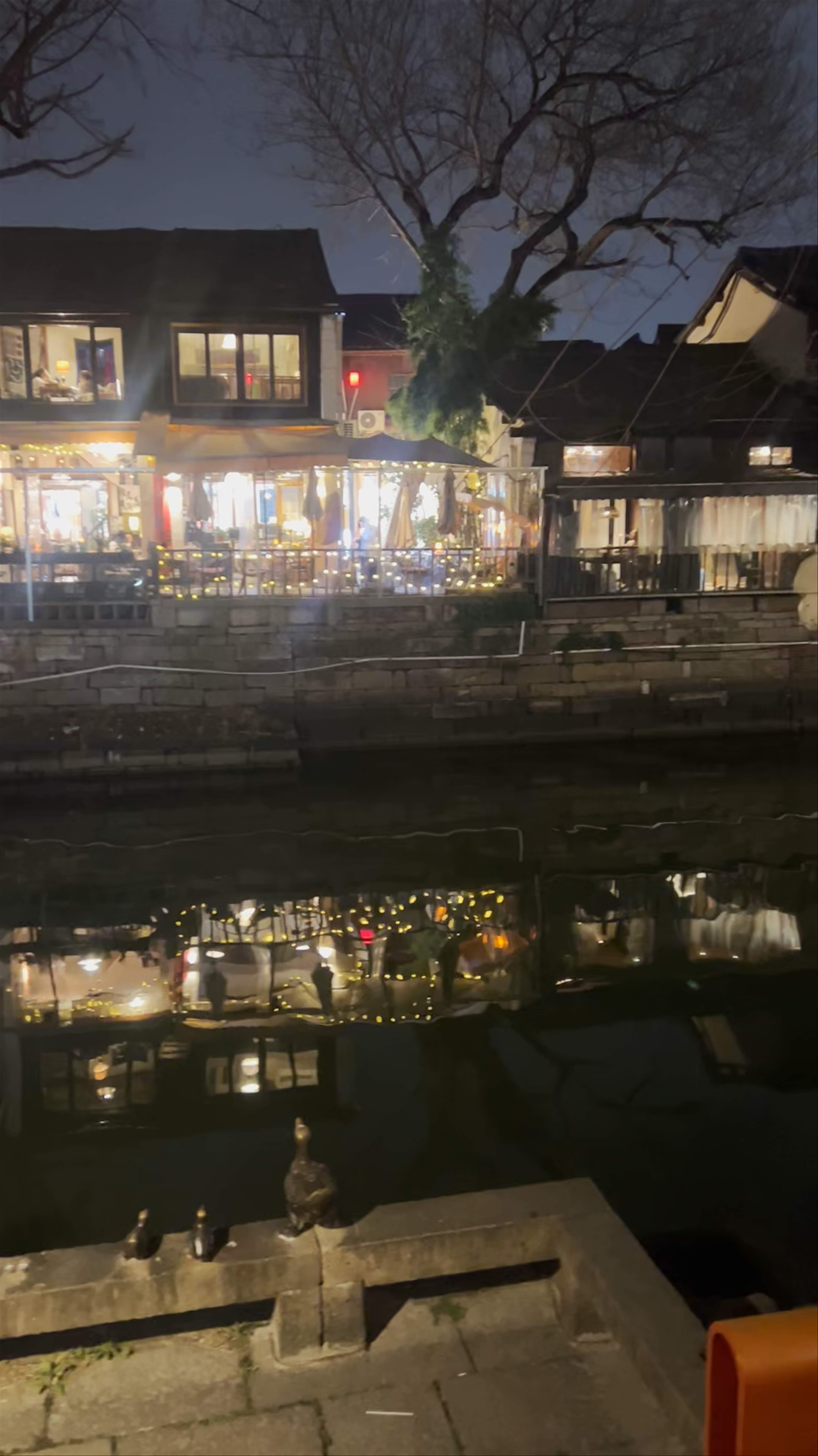 Zhijie Street Nightlife: Historic Charm and Riverside Ambiance in Hangzhou