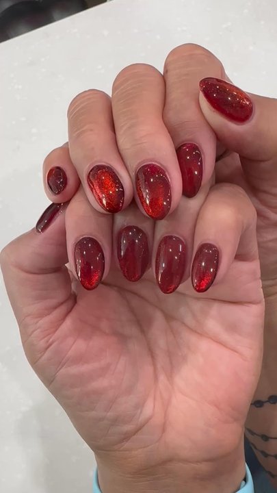 Alice Nail Spa - Cateye gel deep red - Nail Salons Near Me - Queens, New York