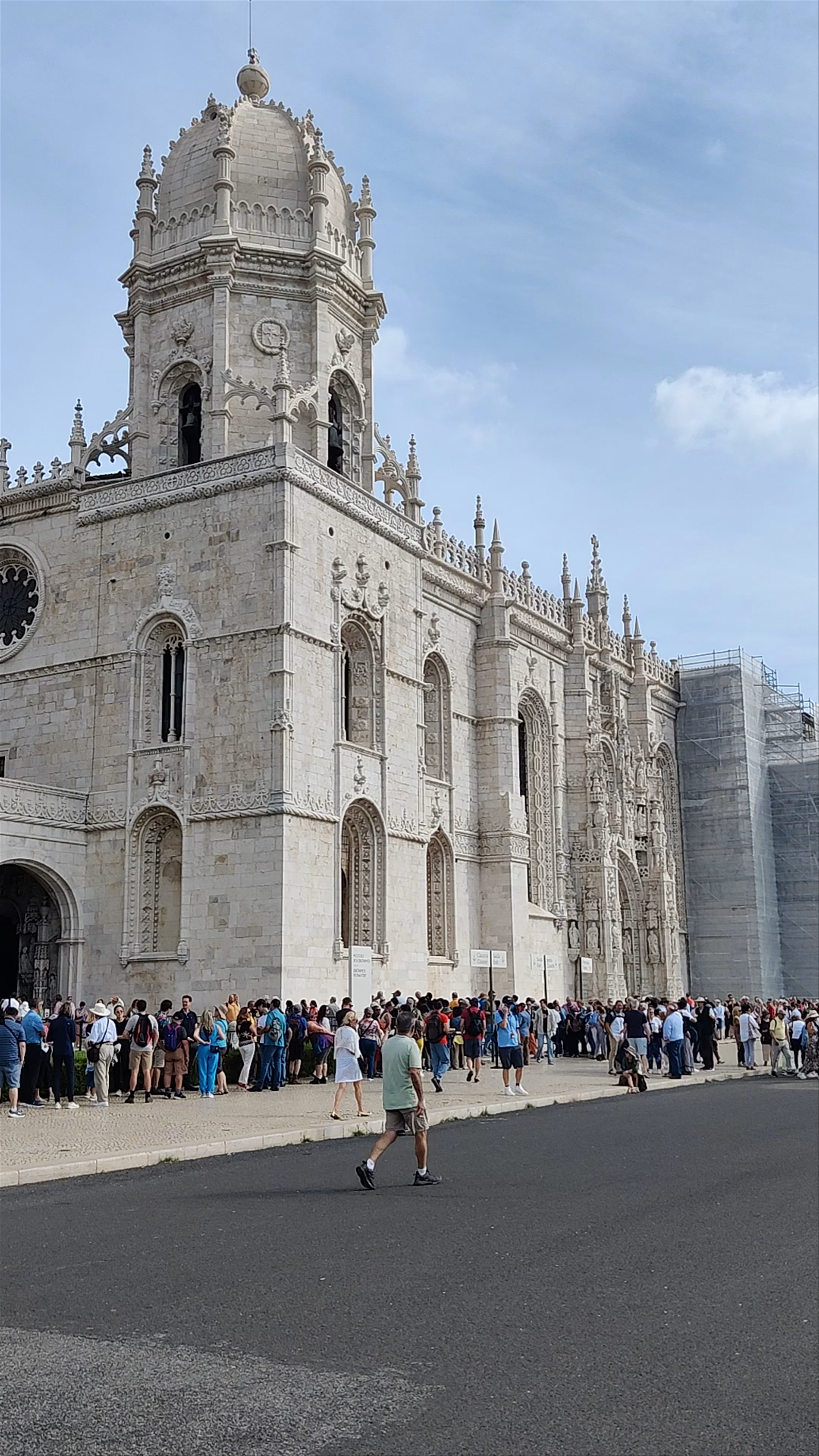 Iglesia de Santa María de Belén: Historic Majesty in Lisbon