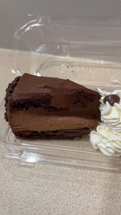 The Cheesecake Factory - Harsh - Desserts Near Me - Chicago, Illinois