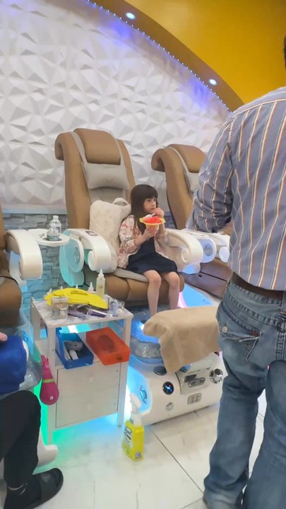 DQ Nails Spa - Nail Salons Near Me - Fort Wayne, Indiana