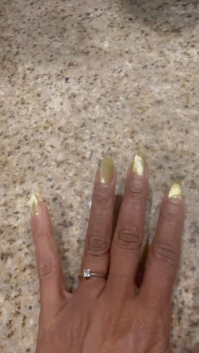 VIP Nails & Spa - New color. Yellow/Gold Cateye.  10/10 Thank you Hannah. See ya in a few weeks. - Nail Salons Near Me - Austin, Texas