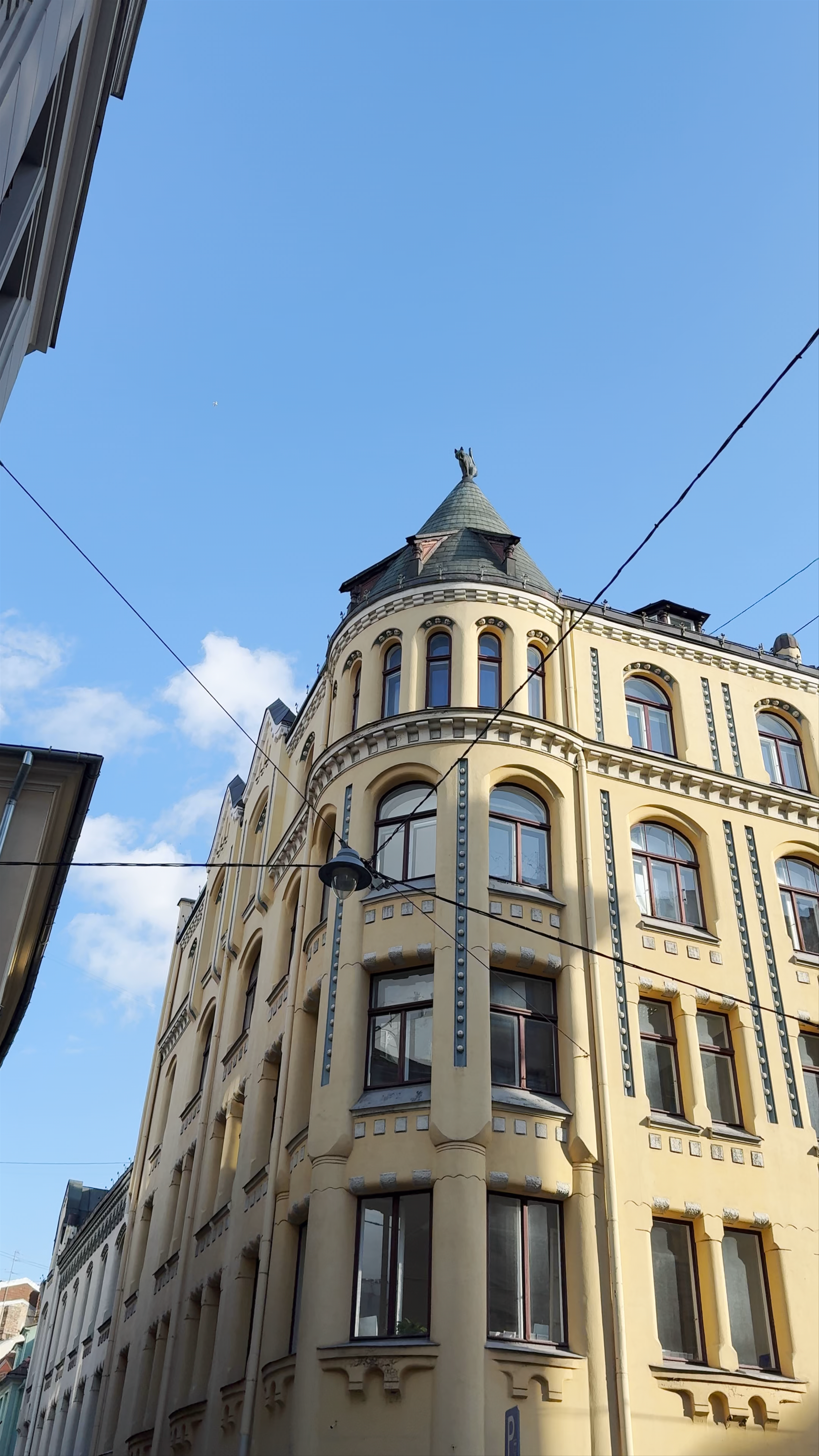 Cat House, Meistaru iela: Riga’s Enchanting Art Nouveau Masterpiece