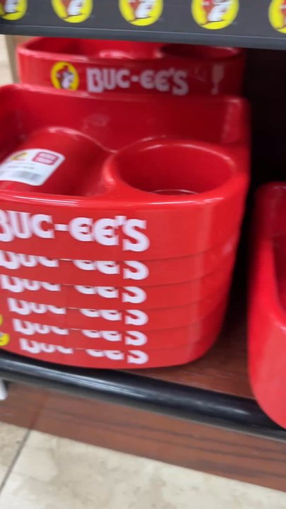 Buc-ee's - BEST TRAYS FOR FOOD FESTIVALS - Gas Stations Near Me - Crossville, Tennessee
