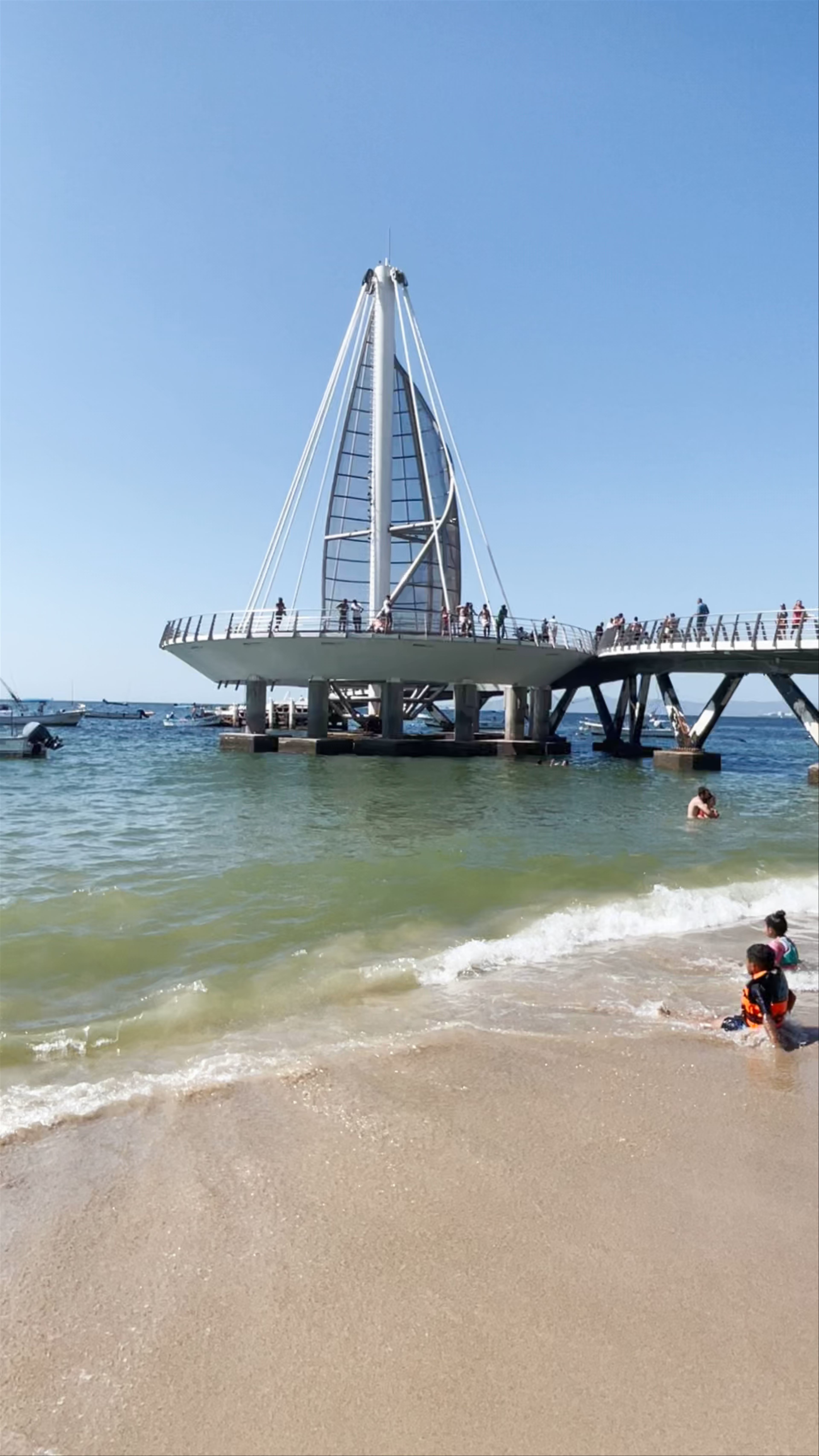 Los Muertos Beach: Vibrant Seaside Life in Jalisco, Mexico