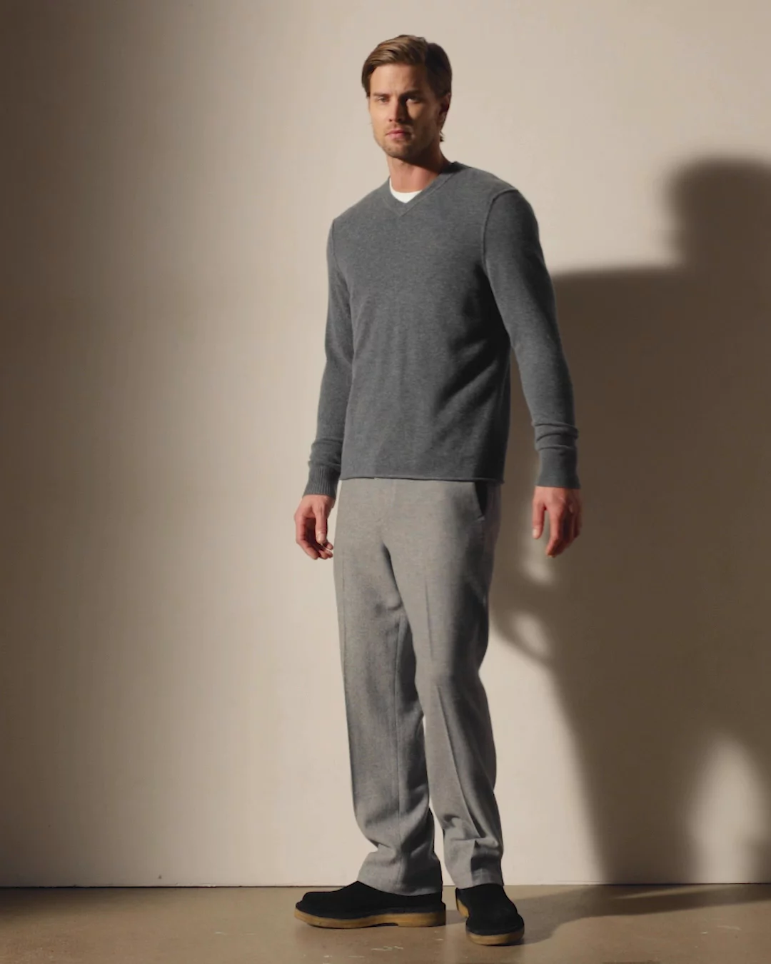 Cashmere V Neck Sweater - Flannel | James Perse Los Angeles