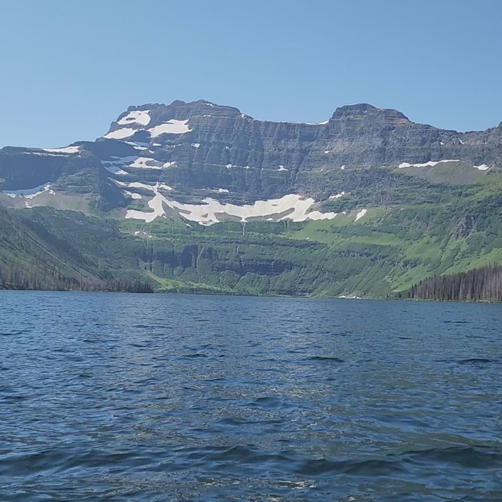 Cameron Lakeshore - Hiking Near Me - Waterton Park, Alberta