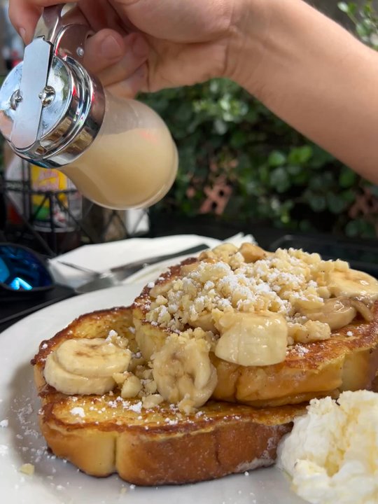 Kihei Caffe - Haupia syrup drizzled over French toast - Hawaiian Near Me - Kihei, Hawaii
