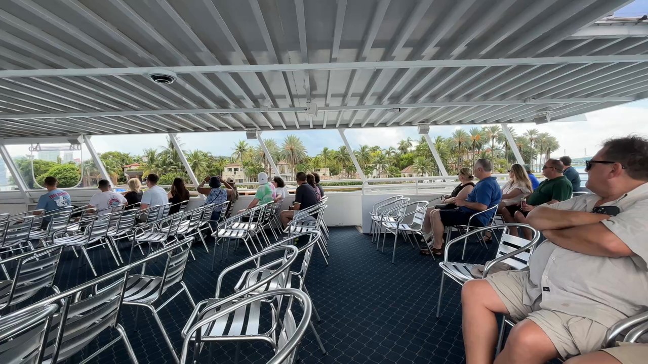 Big Bus Tours - EMPLOYEES NEED COMMUNICATION TRAINING - Bus Tours Near Me - Miami, Florida